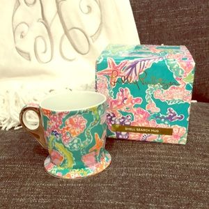 Lilly Pulitzer Shell Search Mug